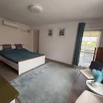 Ferienhaus Dora *